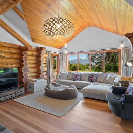 The Log House Villa Wanaka Exteriör bild