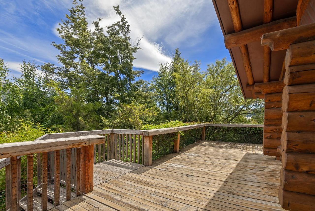The Log House Villa Wanaka Exteriör bild